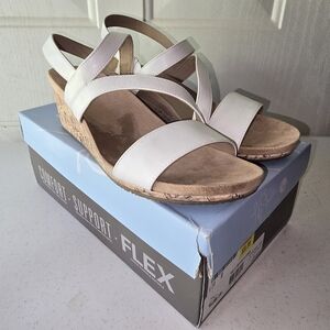 🆕️ Lifestride Soft System Wedges Size 10